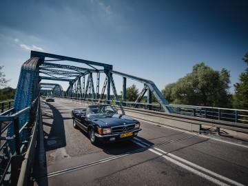 Miłośniczki klasycznych Mercedes&oacute;w w Janowie Podlaskim